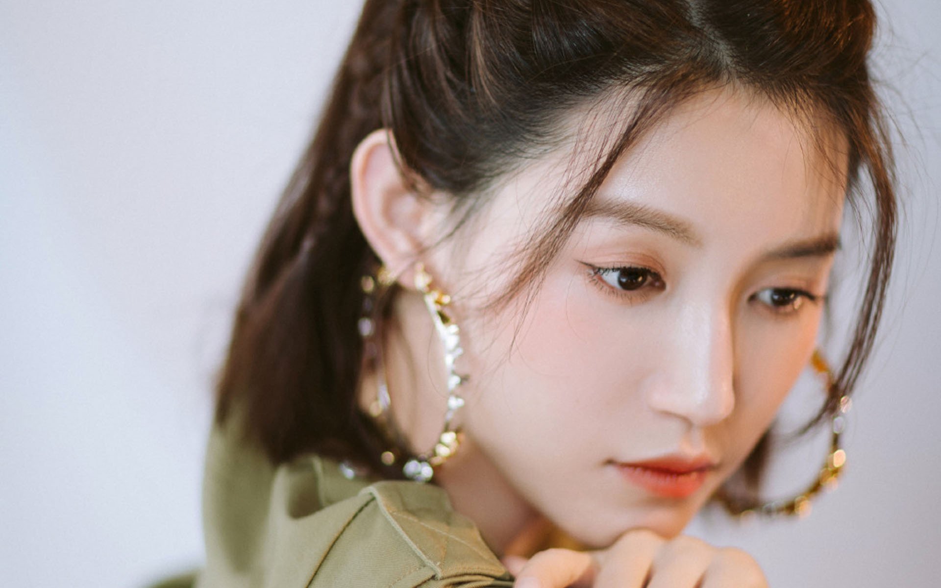 英格兰马术协会引入智能马鞍系统,实现实时数据监测与分析,提升骑乘体验。