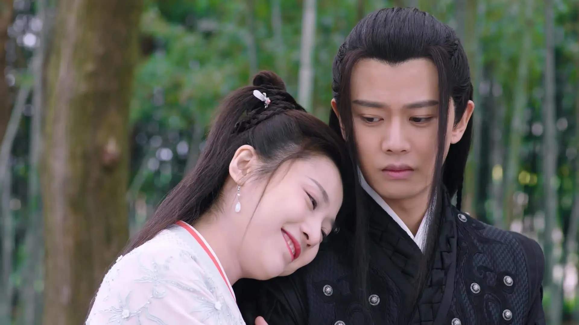 女排横扫对手强势挺进四强，女排遭横扫